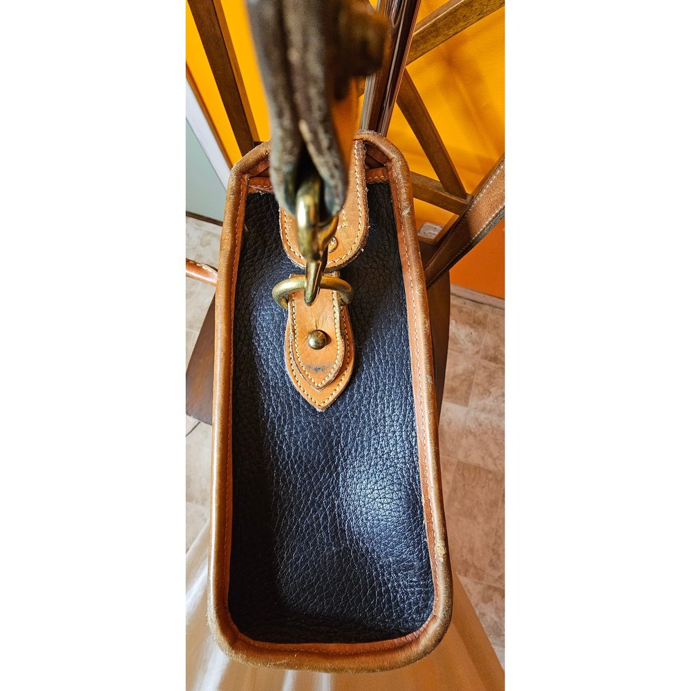 Dooney & Bourke All Weather Leather Vintage Satchel AWL - Picture 8 of 13